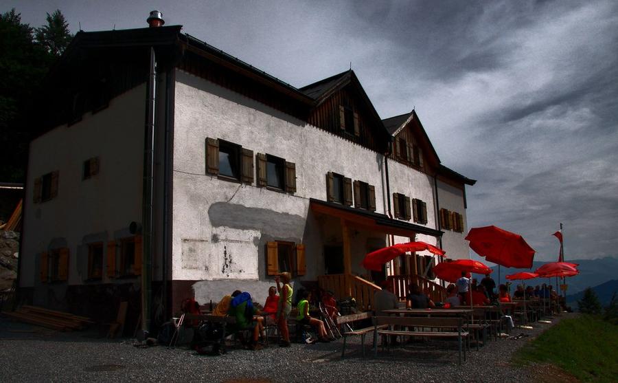Gaudeamushütte (1.263 m) in Österreich – DAV-Schutzhütte