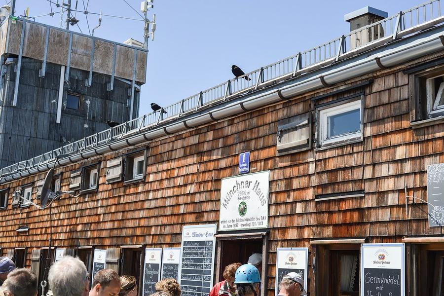 Münchner Haus (2959 m) in Deutschland – DAV-Schutzhütte