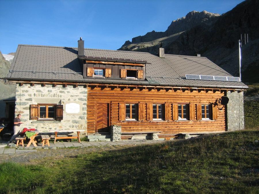 Chamanna Jenatsch CAS (2652 m) in Schweiz – SAC-Schutzhütte