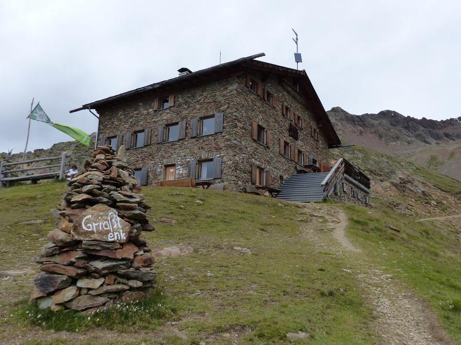 Oberetteshütte (2670 m) in Italien – AVS-Schutzhütte