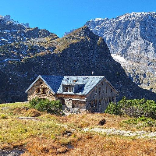 Kröntenhütte SAC (1903 m) in Schweiz – SAC-Schutzhütte