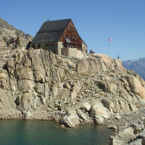 Cabane d'Orny CAS (2831 m) in Schweiz – SAC-Schutzhütte
