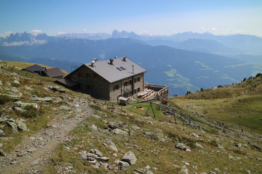 Radlseehütte (2284 m) in Italien – AVS-Schutzhütte