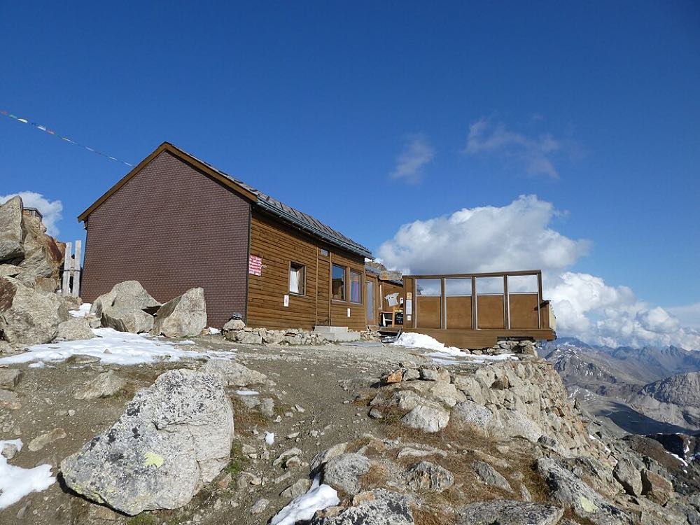 Chamanna Georgy (3175 m) in Schweiz – SAC-Schutzhütte
