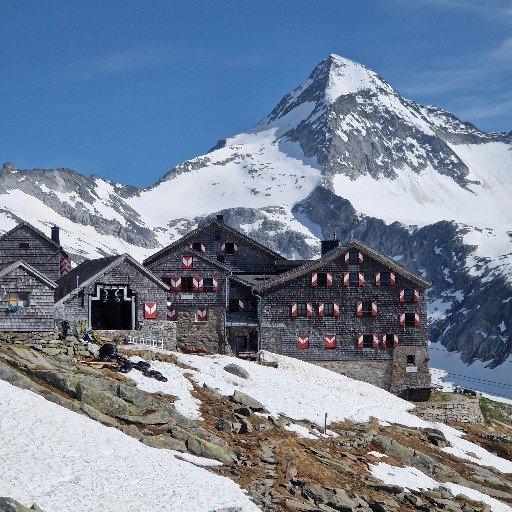 Kürsinger-Hütte (2558 m) in Österreich – OEAV-Schutzhütte