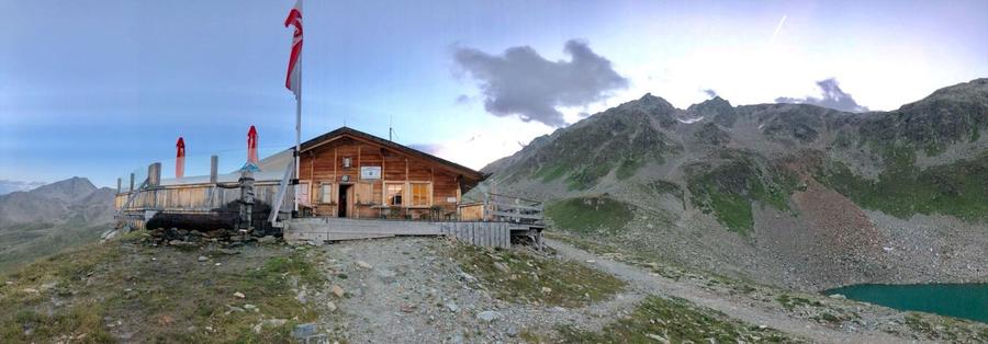 Hexenseehütte (2588) in Österreich – DAV-Schutzhütte