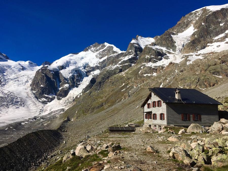 Chamanna da Boval CAS (2495) in Schweiz – SAC-Schutzhütte