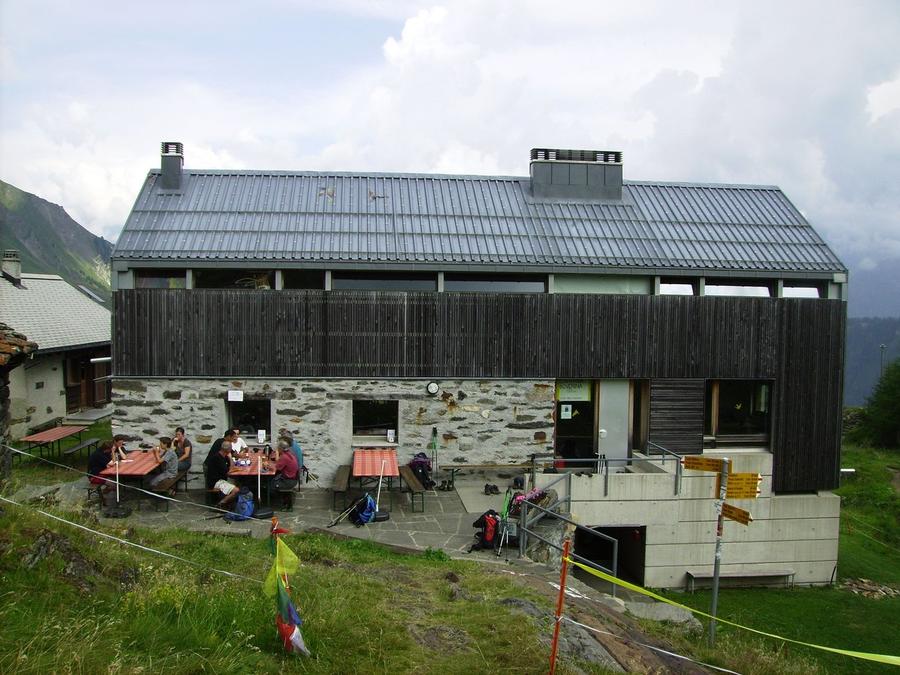 Capanna Bovarina (1870 m) in Schweiz – SAC-Schutzhütte