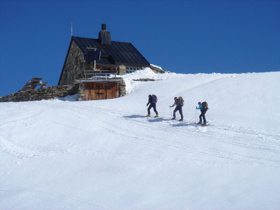 Cabane Arpitettaz CAS