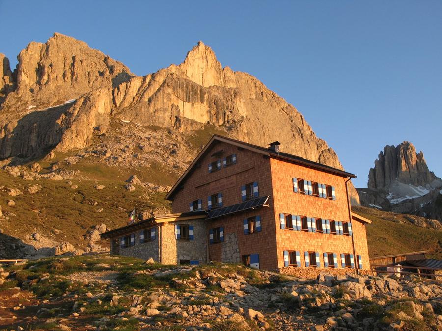 Roda di Vael (2.282 m) in Italien – SAT-Schutzhütte