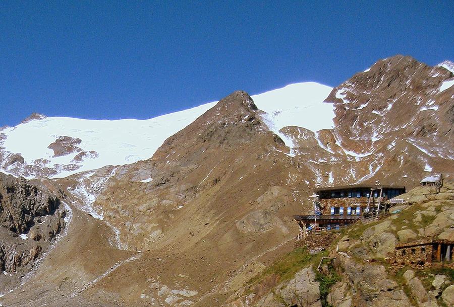 Cevedale "Guido Larcher" (2.607 m) in Italien – SAT-Schutzhütte
