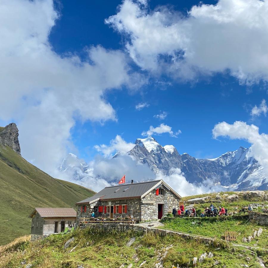 Rotstockhütte (2039 m) in Schweiz – SAC-Schutzhütte