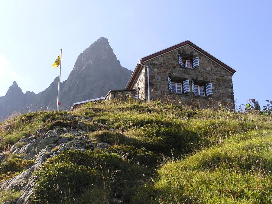 Leutschachhütte SAC (2208) in Schweiz – SAC-Schutzhütte