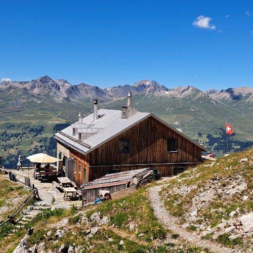 Chamonna Lischana CAS (2500 m) in Schweiz – SAC-Schutzhütte