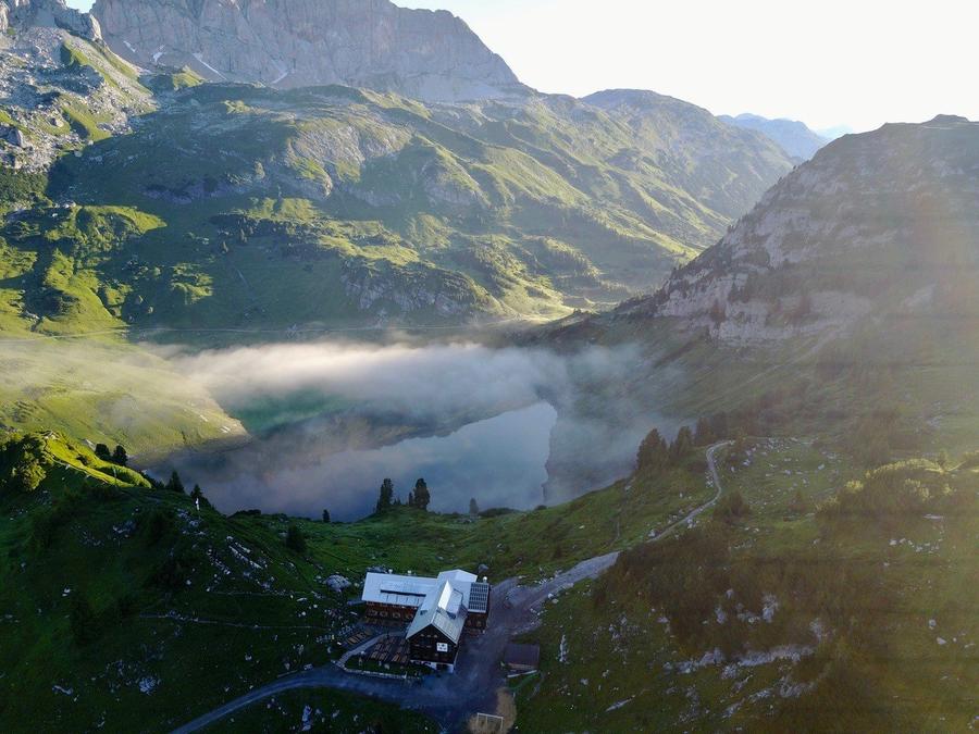 Freiburgerhütte (1918 m) in Österreich – DAV-Schutzhütte
